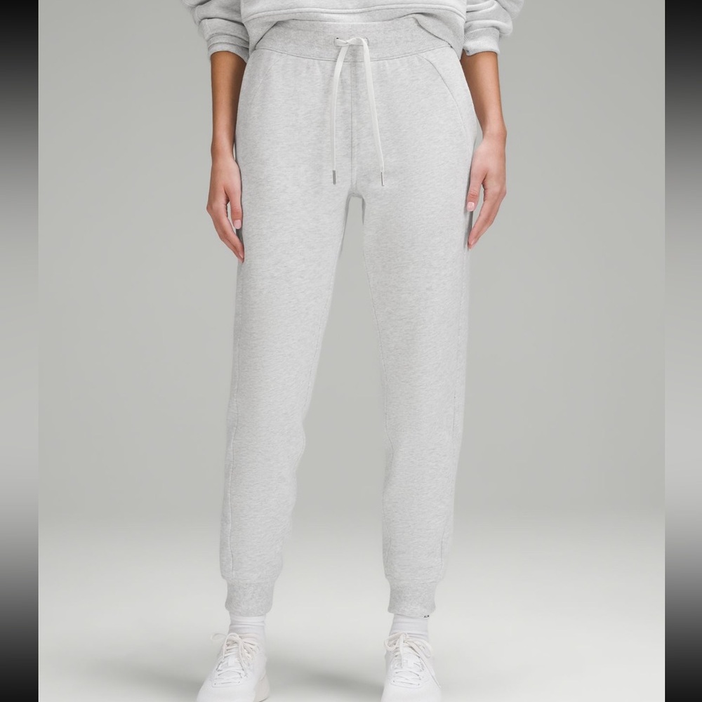 Lululemon Scuba Joggers in Ice Blue